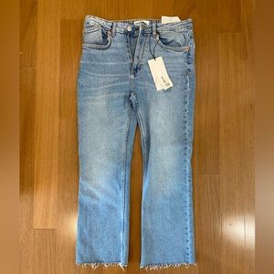 Zara Crop Flare Jeans - US 8
